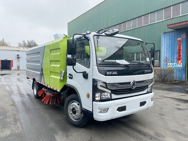 國六東風多利卡掃路車