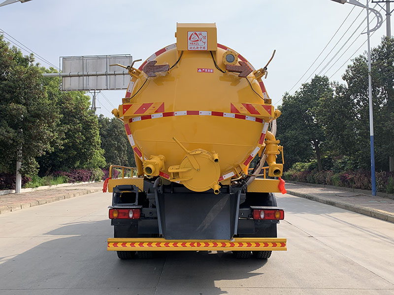 中潔牌XZL5186GXW6型吸污車